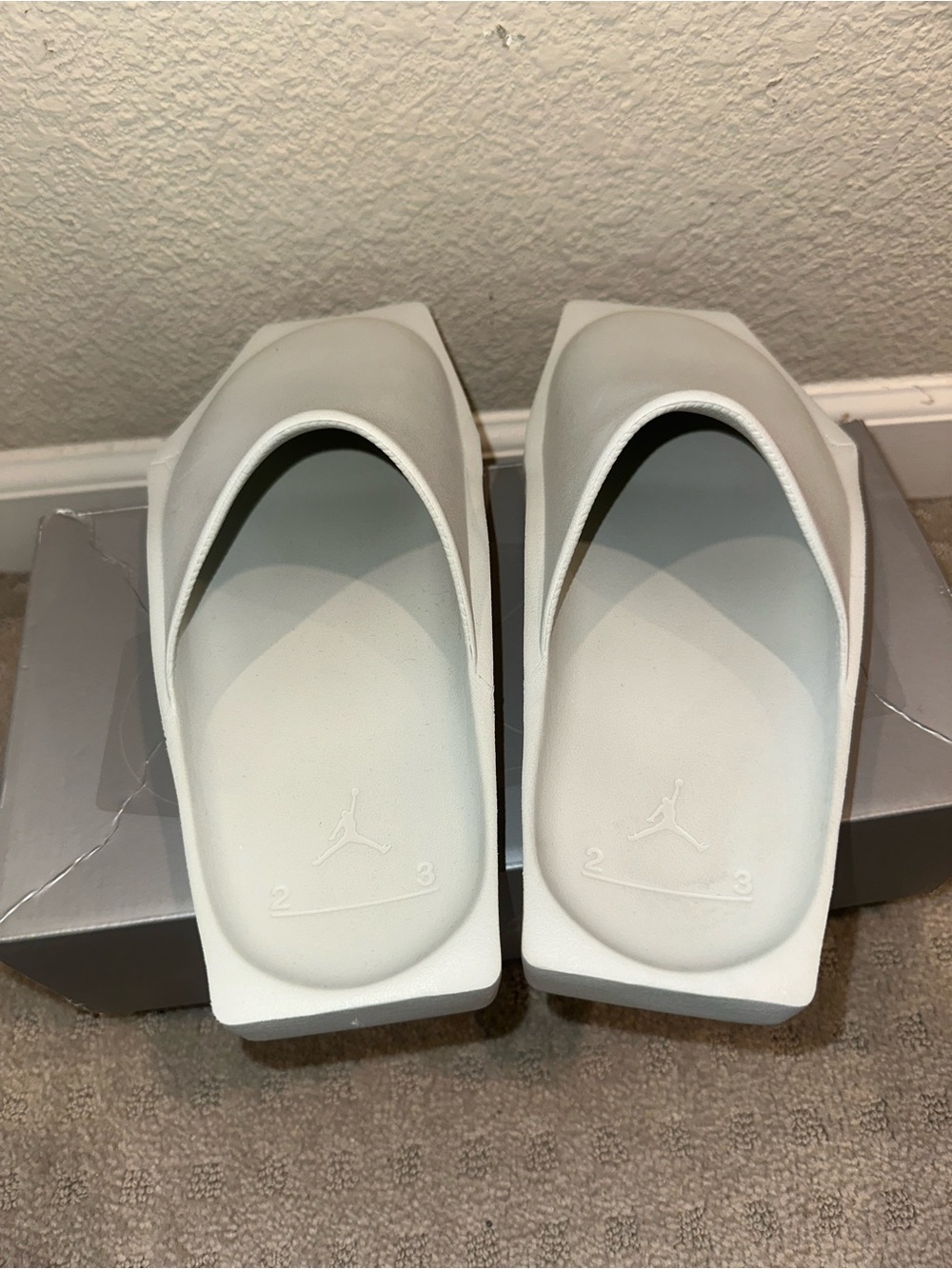 Women Jordans Hex Mule Slide - Picture 2 of 4